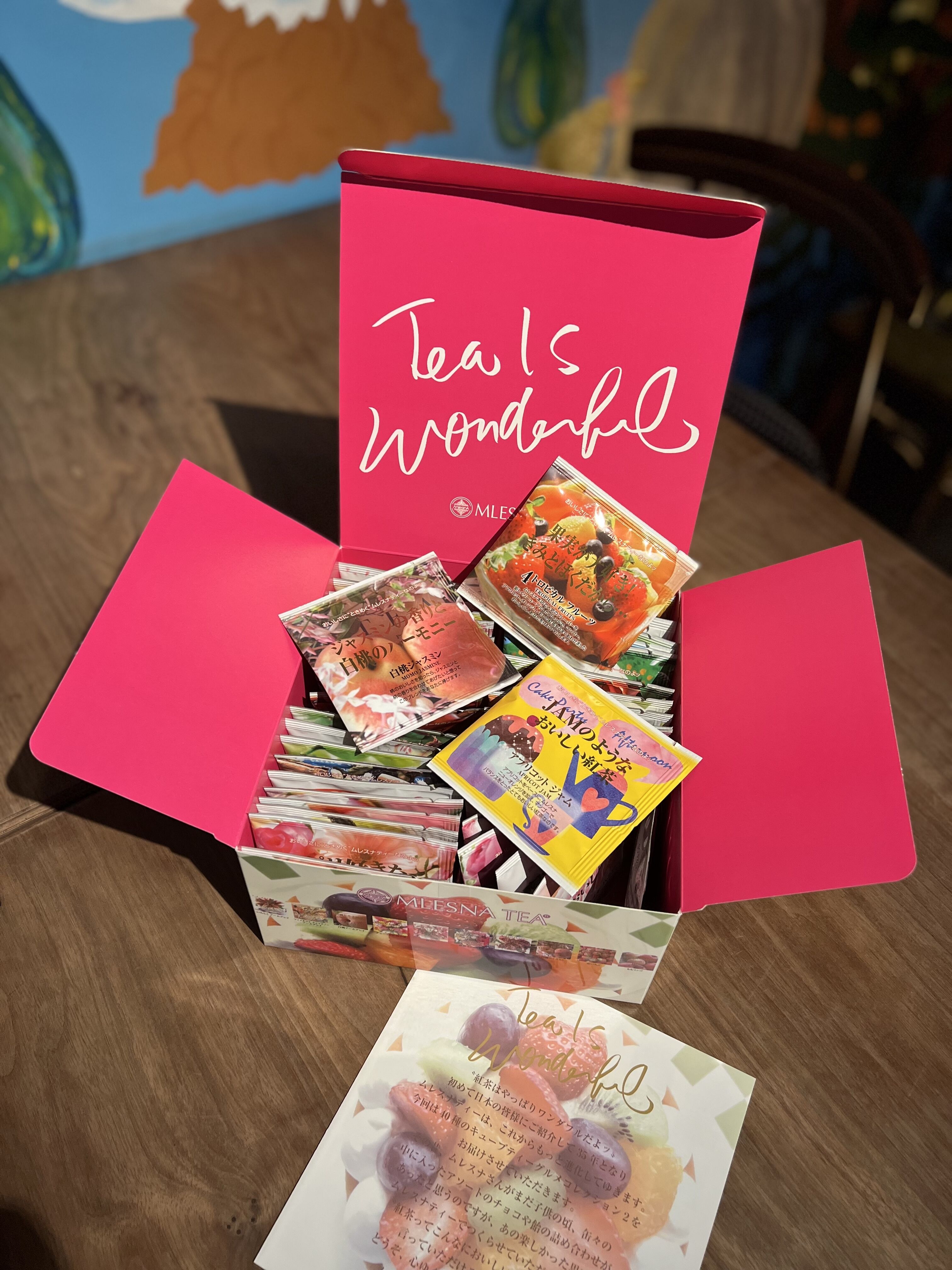 紅茶 ムレスナティー トゥエンテスタイルインディヴィ40 col. 2 TEA IS WONDERFUL