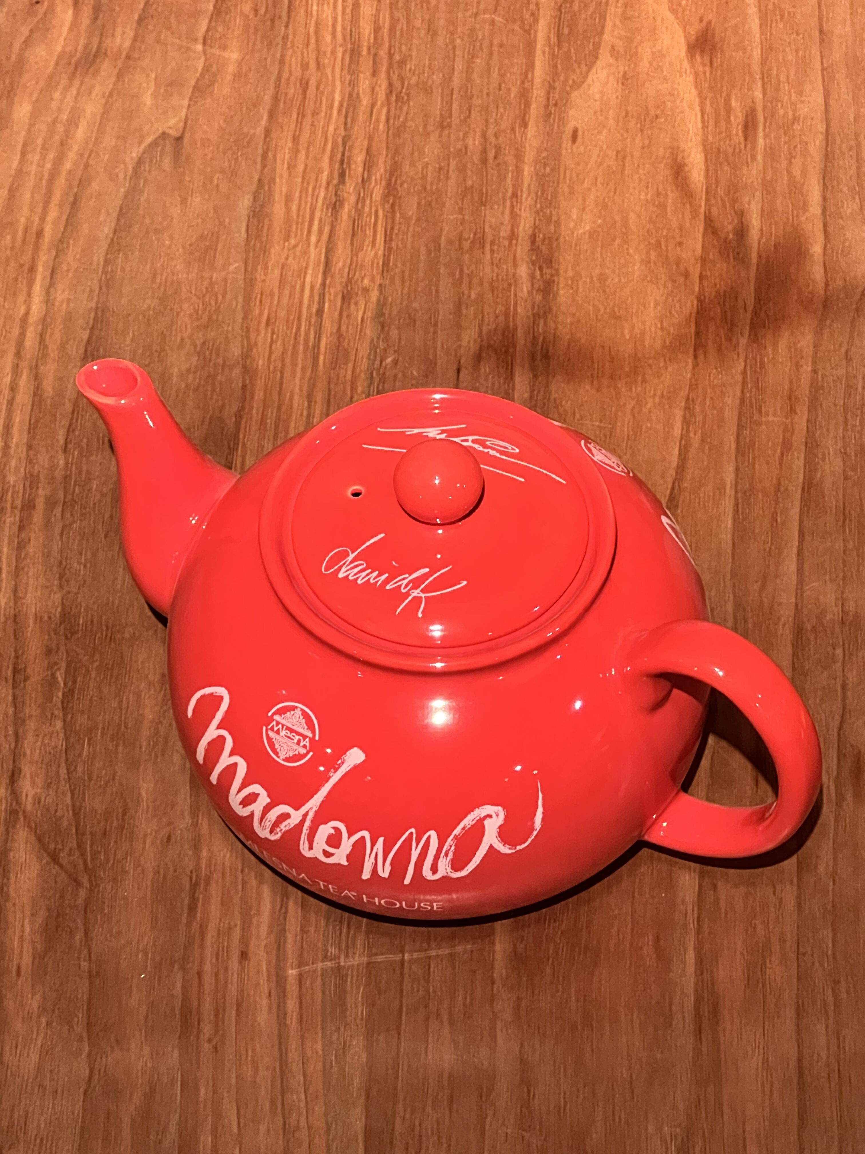 紅茶 ムレスナティー Madonna Teapot ムレスナティー40周年記念限定ティーポット！